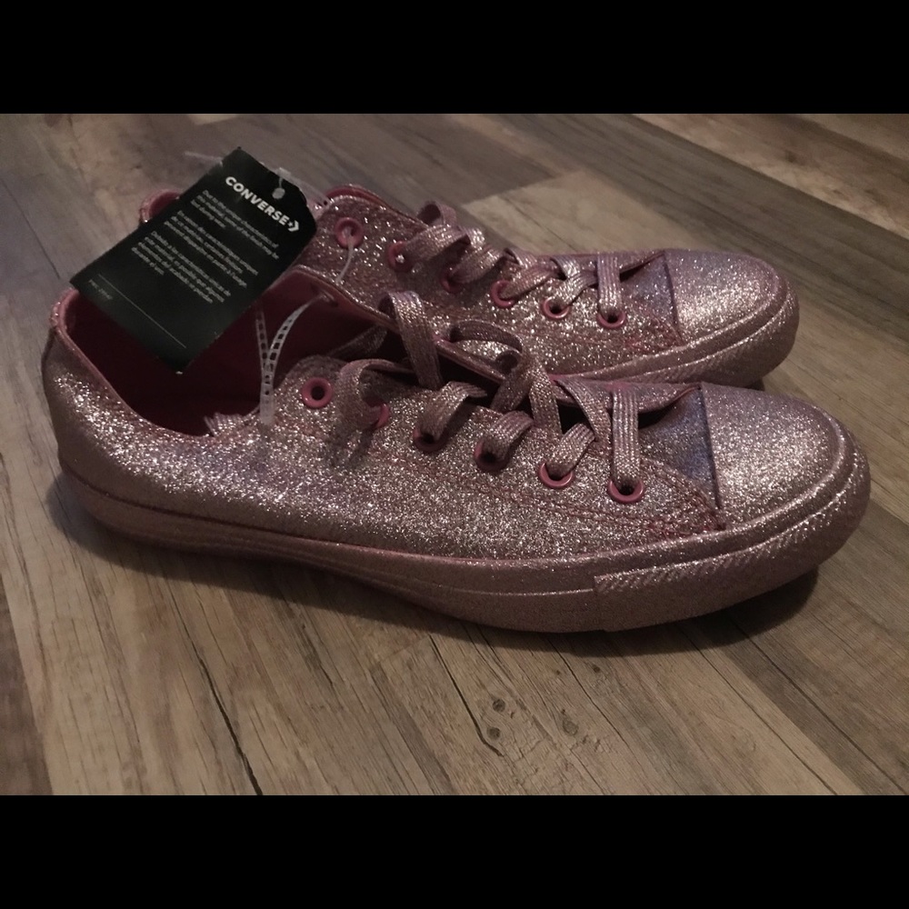 SOLD🔥🔥🔥🔥🔥Pink Glitter Converse - Picture 5 of 8